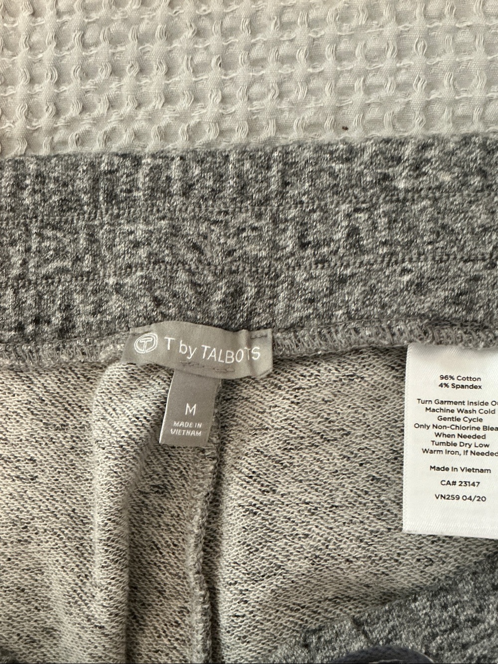 T by Talbots Gray Heather Knit Joggers with Drawstring size Medium - Picture 3 of 10